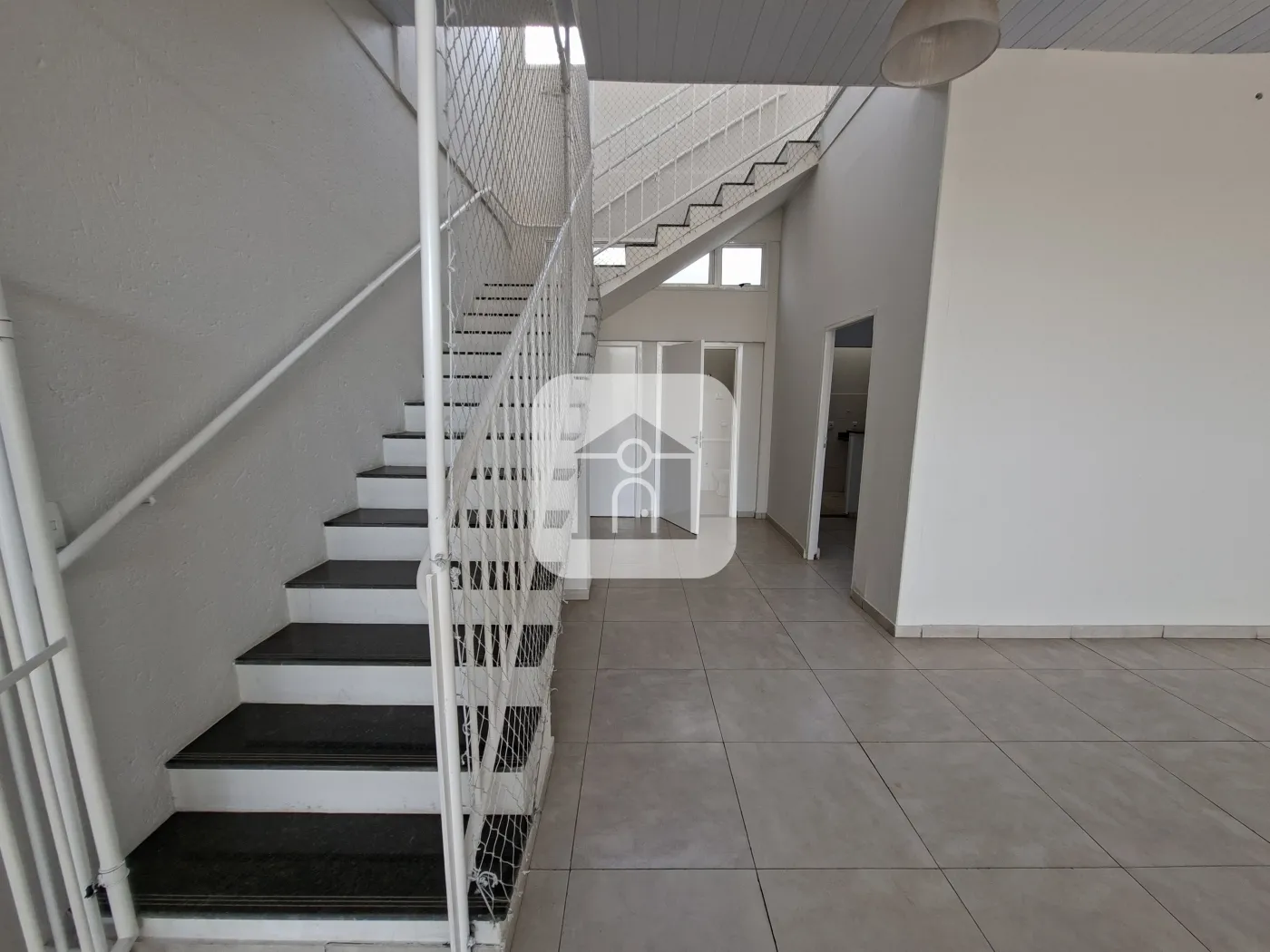 Alugar Comercial / Loja em Uberl&acirc;ndia R$ 10.000,00 - Foto 22