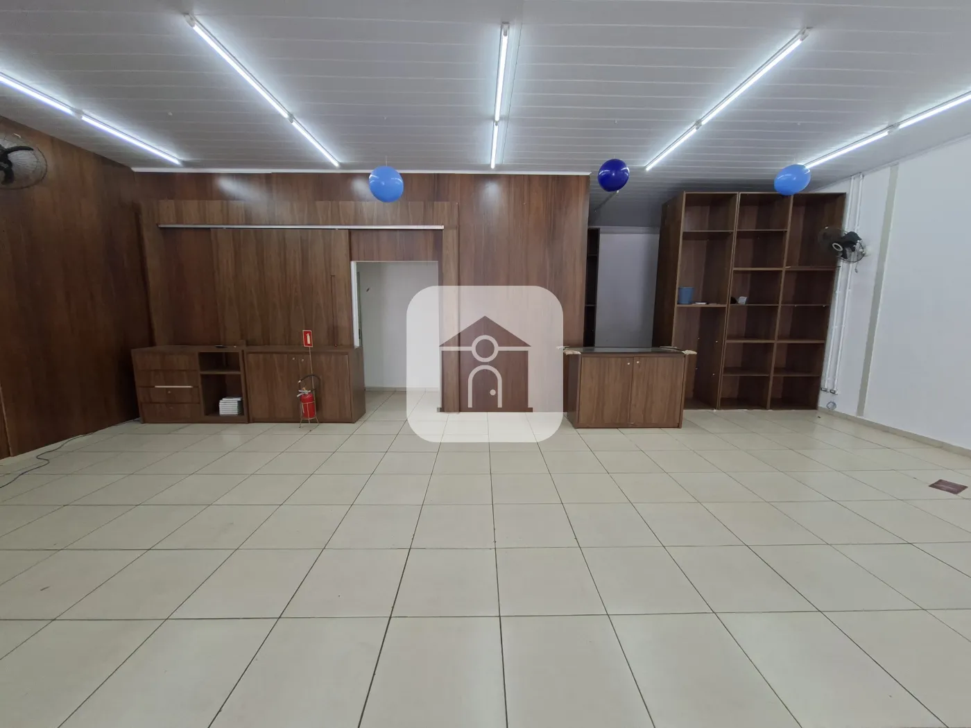 Alugar Comercial / Loja em Uberl&acirc;ndia R$ 7.000,00 - Foto 5