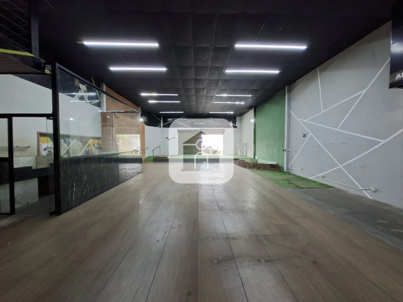 Alugar Comercial / Loja em Uberl&acirc;ndia R$ 12.000,00 - Foto 3