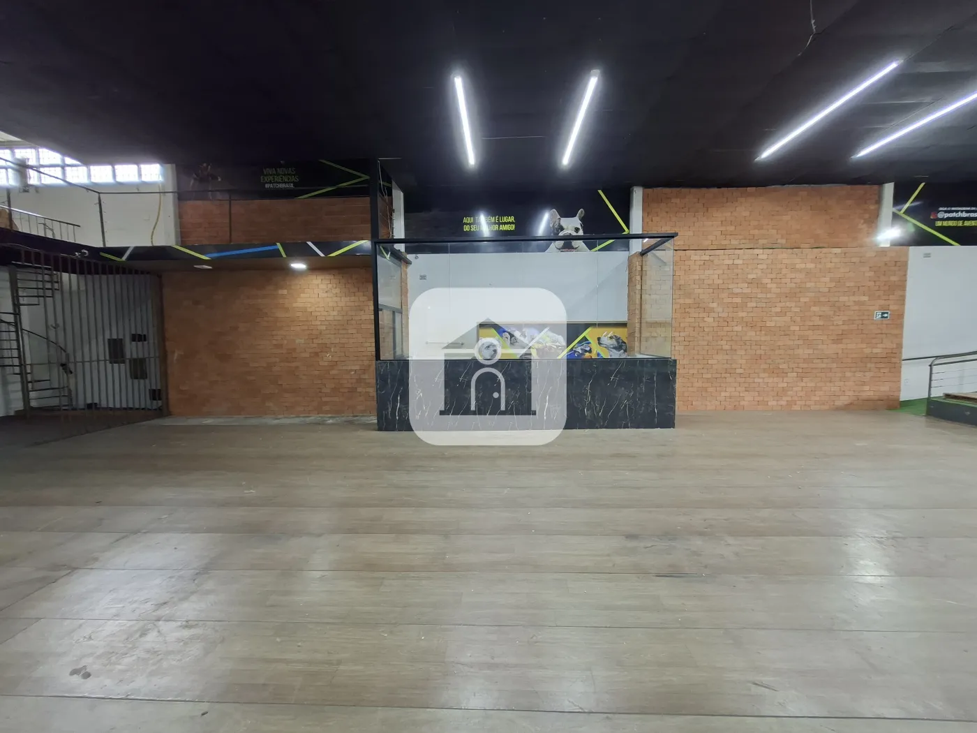 Alugar Comercial / Loja em Uberl&acirc;ndia R$ 12.000,00 - Foto 4