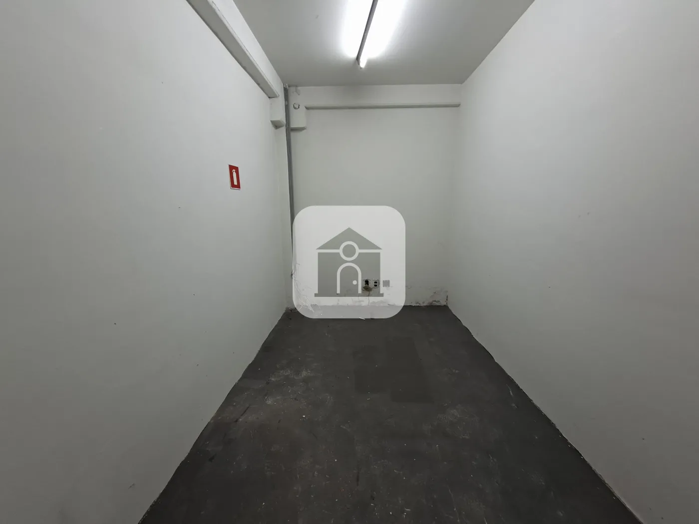 Alugar Comercial / Loja em Uberl&acirc;ndia R$ 12.000,00 - Foto 8