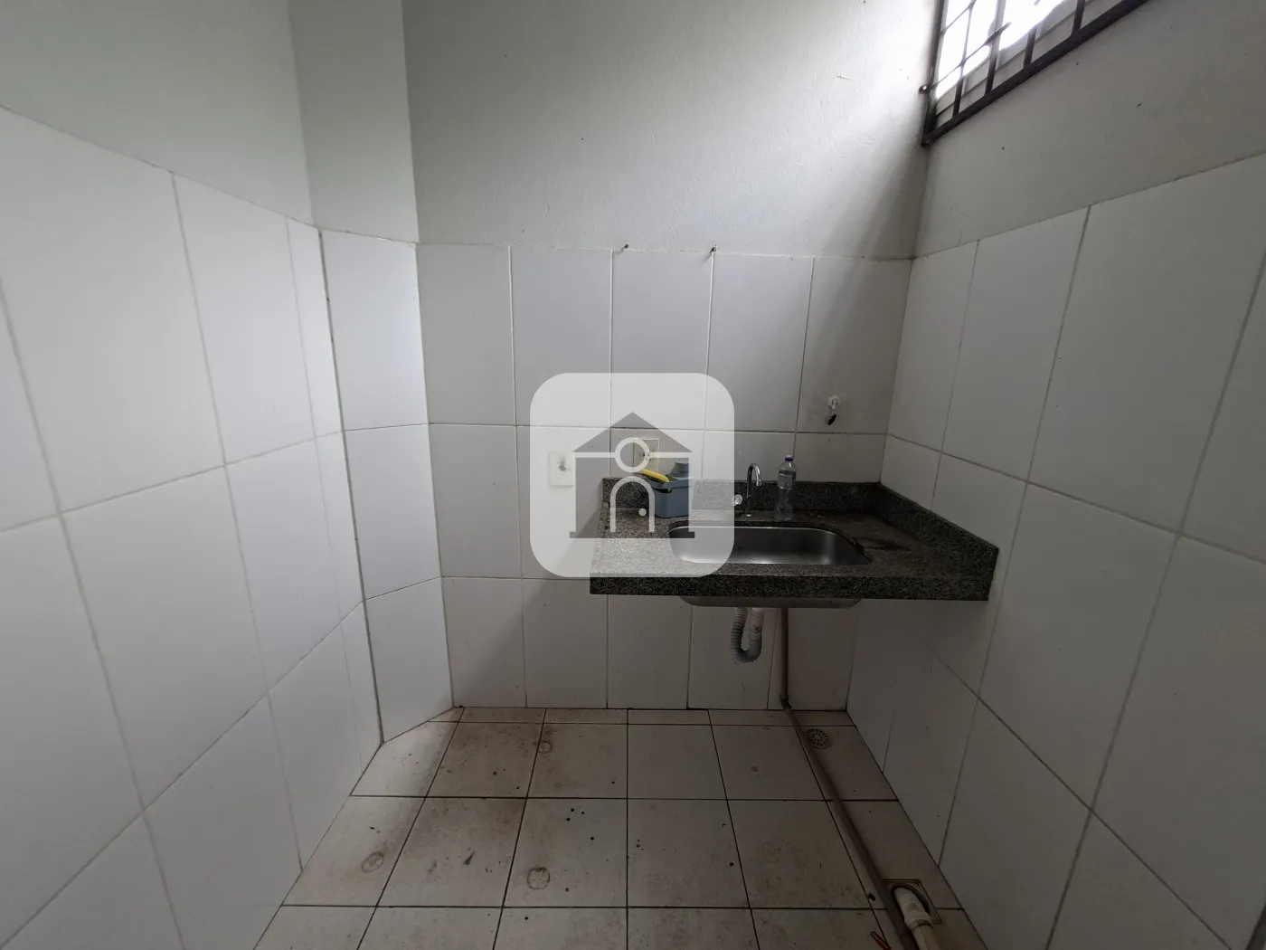 Alugar Comercial / Loja em Uberl&acirc;ndia R$ 12.000,00 - Foto 9