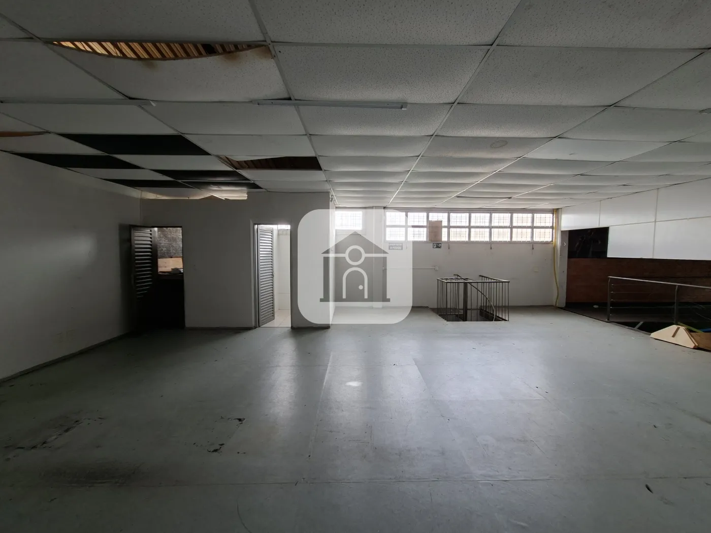 Alugar Comercial / Loja em Uberl&acirc;ndia R$ 12.000,00 - Foto 13