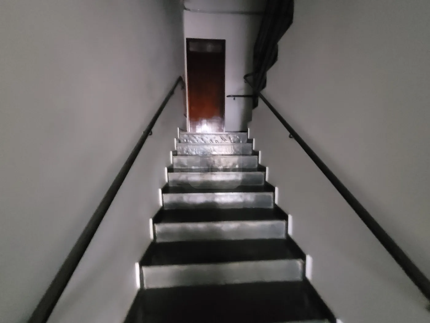 Alugar Comercial / Sobreloja Condom&iacute;nio em Uberl&acirc;ndia R$ 2.300,00 - Foto 3