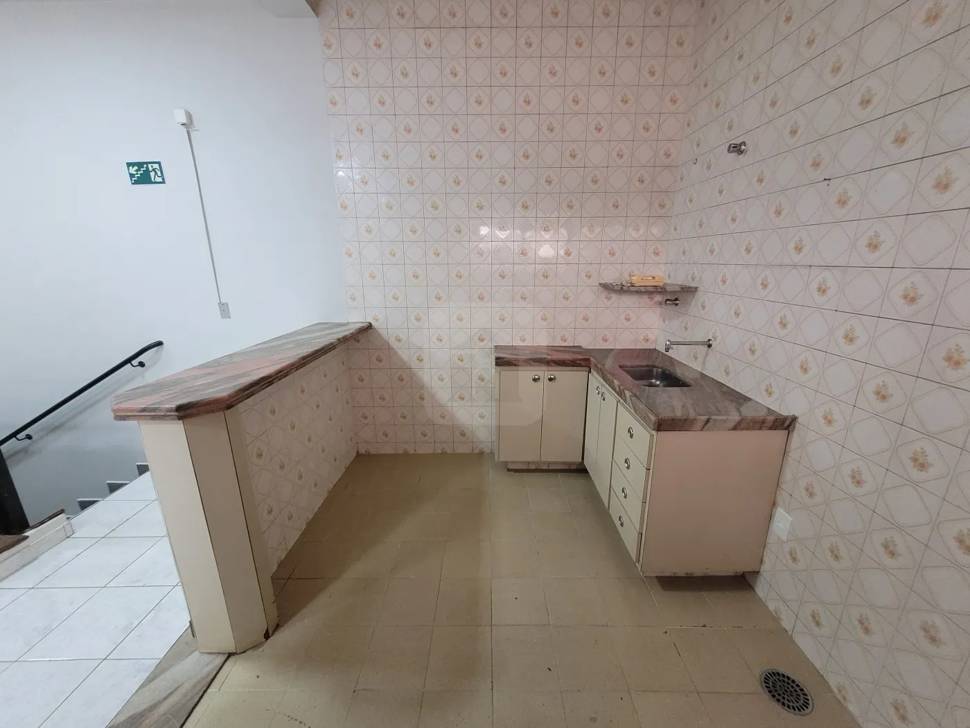Alugar Comercial / Sobreloja Condom&iacute;nio em Uberl&acirc;ndia R$ 2.300,00 - Foto 8