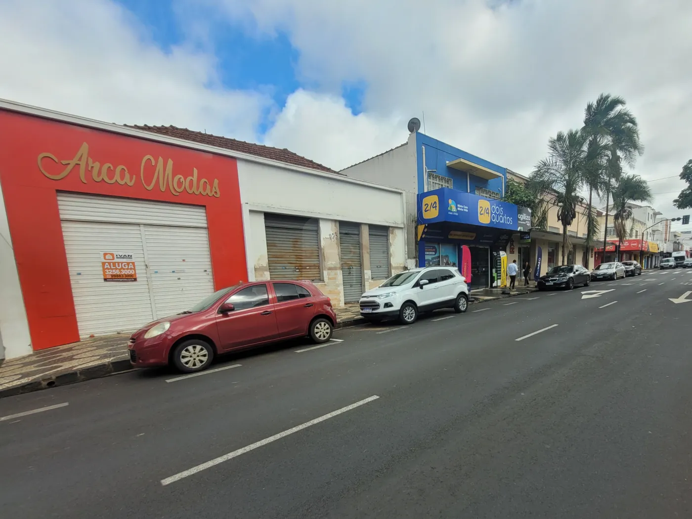 Alugar Comercial / Loja em Uberl&acirc;ndia R$ 4.500,00 - Foto 2