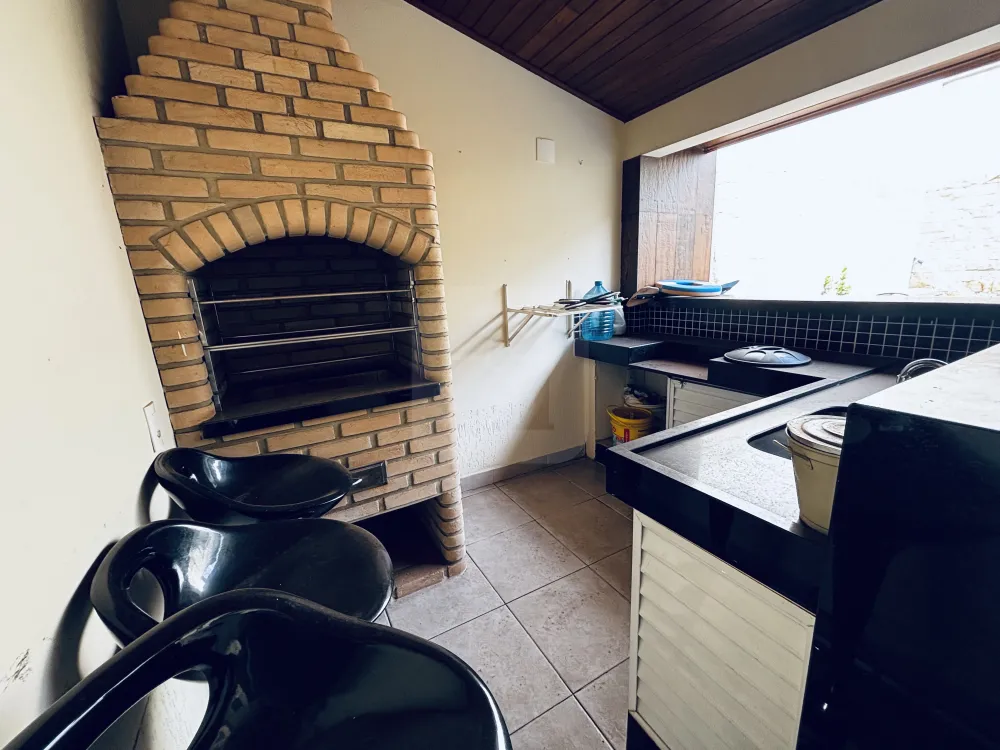 Alugar Comercial / Casa Comercial em Uberl&acirc;ndia R$ 17.000,00 - Foto 2