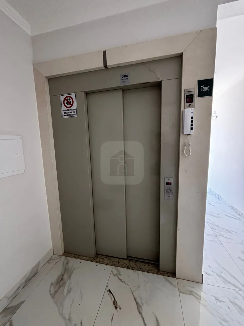 Alugar Apartamento / Padr&atilde;o em Uberl&acirc;ndia R$ 1.700,00 - Foto 3