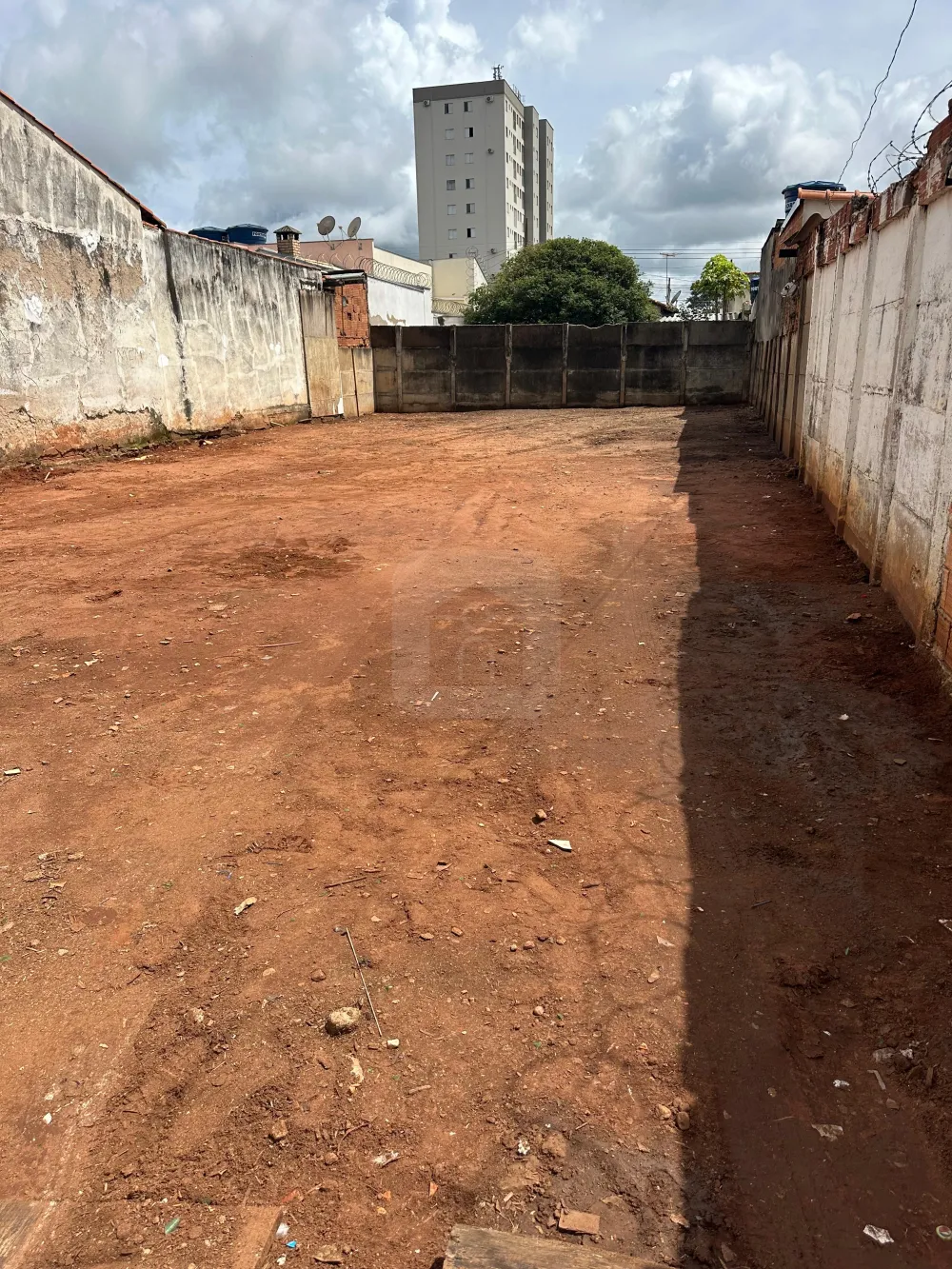 Comprar Terreno / Padr&atilde;o em Uberl&acirc;ndia R$ 200.000,00 - Foto 3