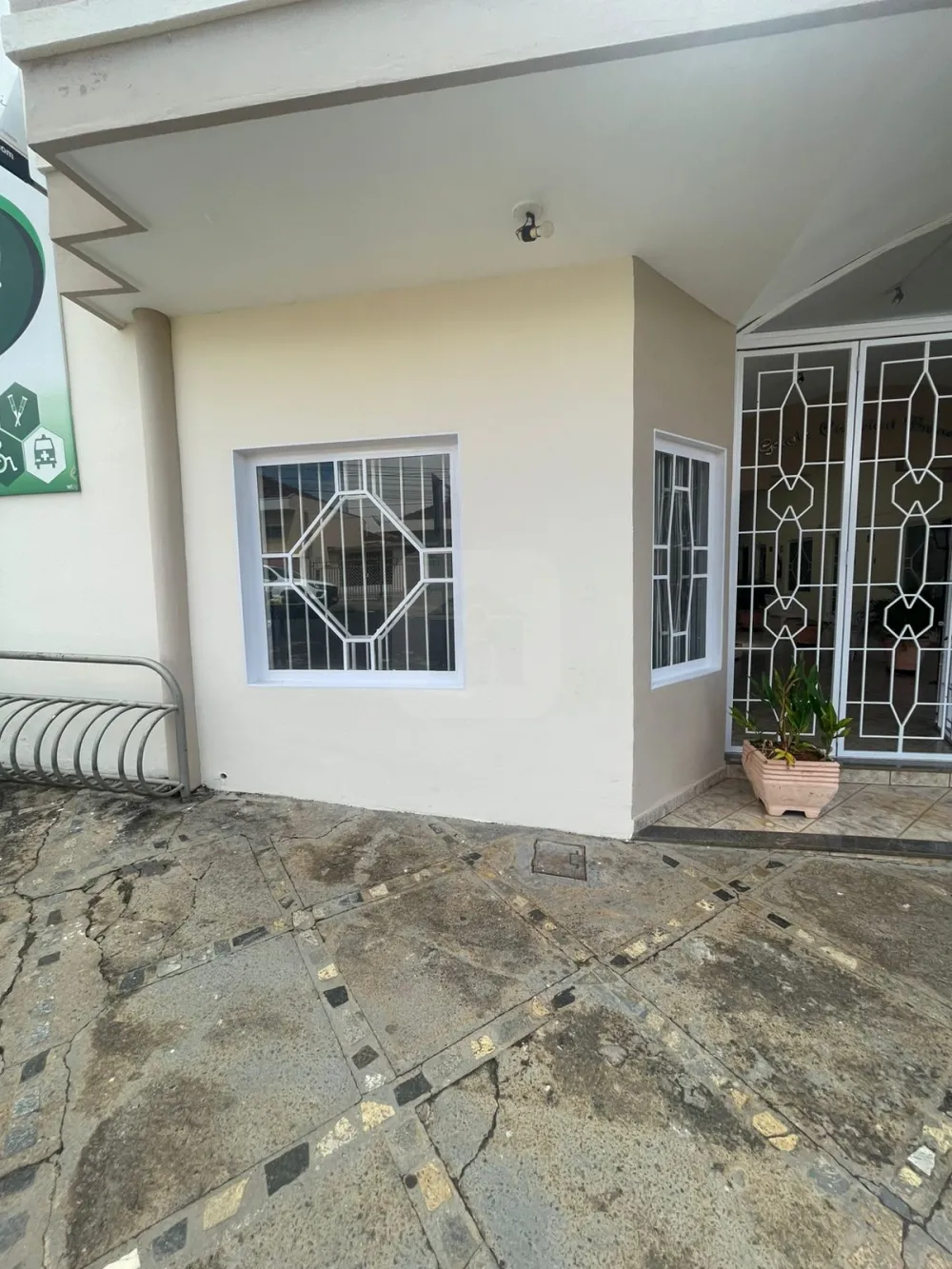 Comprar Comercial / Sala Comercial Condom&iacute;nio em Araguari - Foto 1