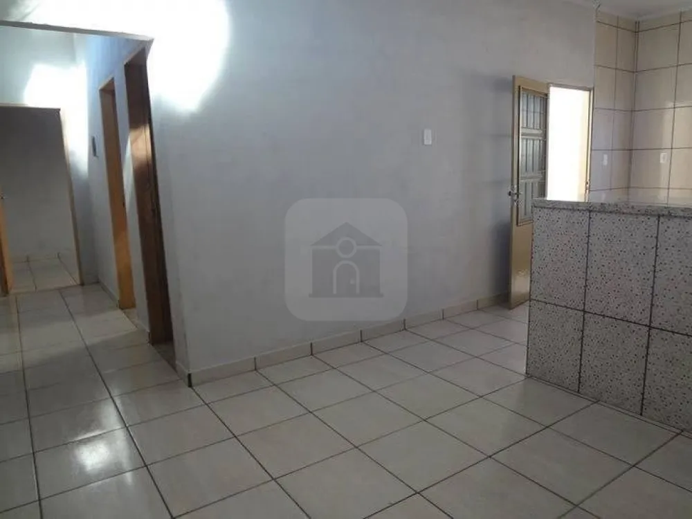 Comprar Casa / Col&ocirc;nia em Uberl&acirc;ndia R$ 330.000,00 - Foto 3