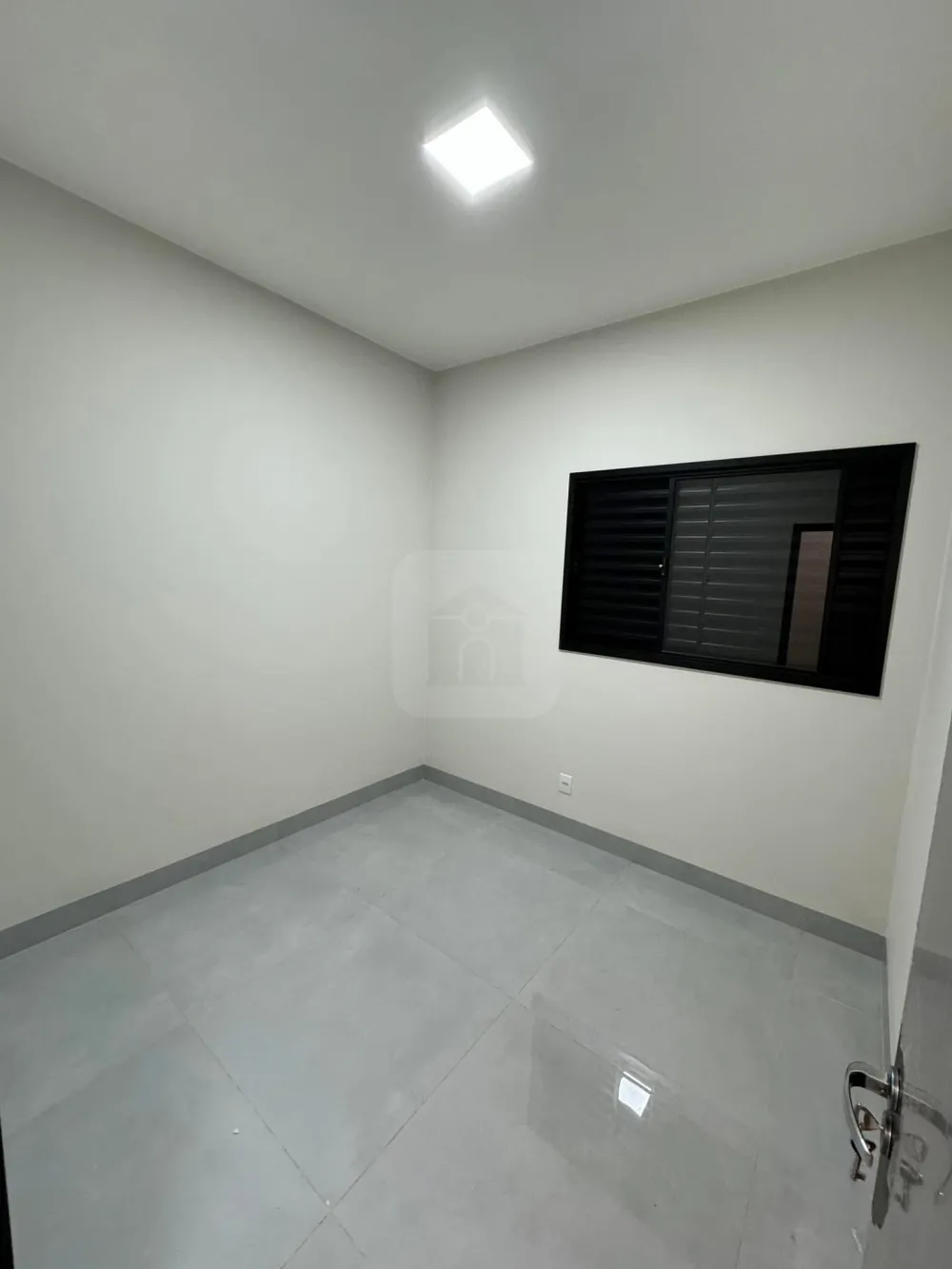 Comprar Casa / Padr&atilde;o em Uberl&acirc;ndia R$ 490.000,00 - Foto 3