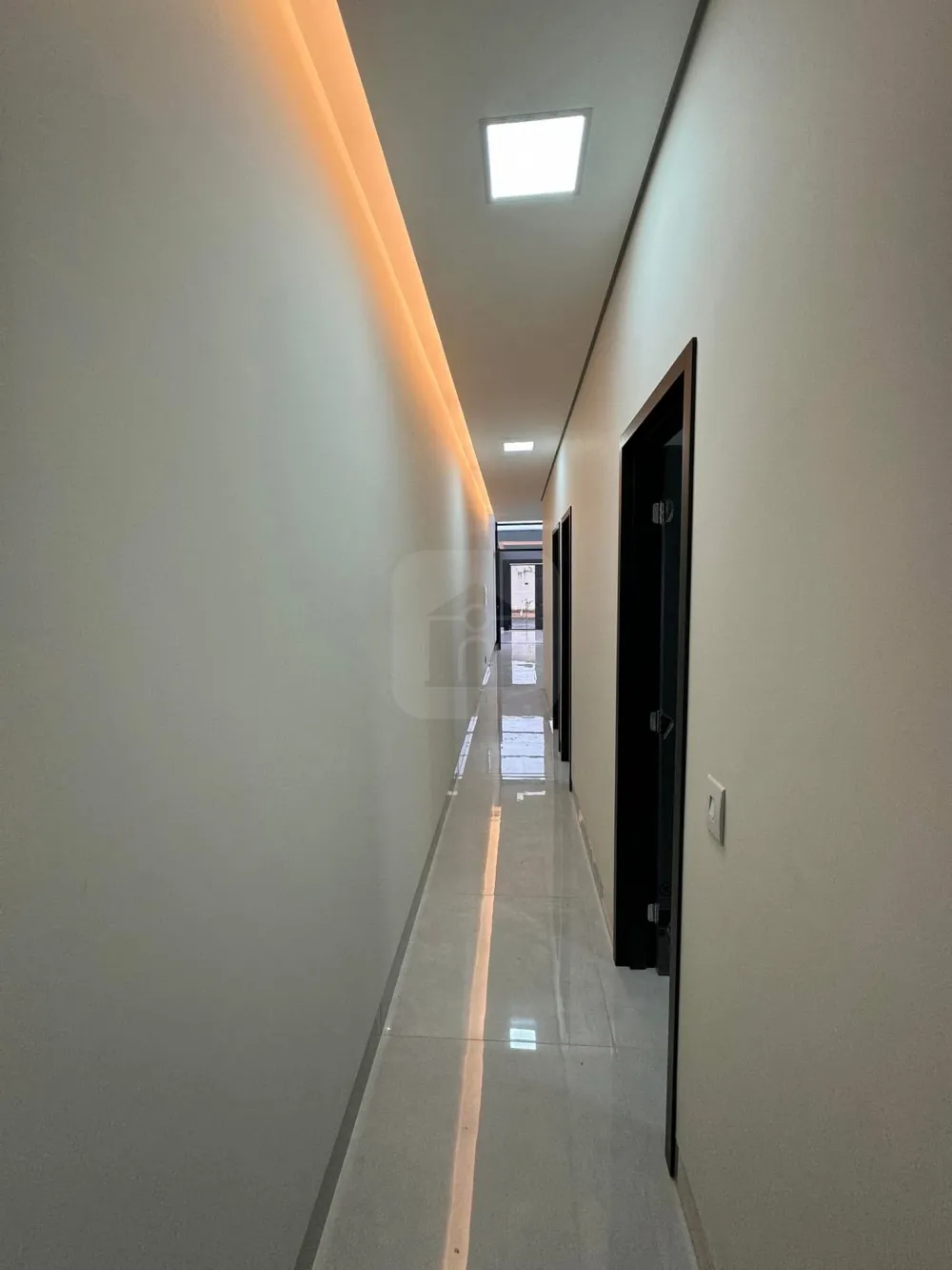 Comprar Casa / Padr&atilde;o em Uberl&acirc;ndia R$ 490.000,00 - Foto 2