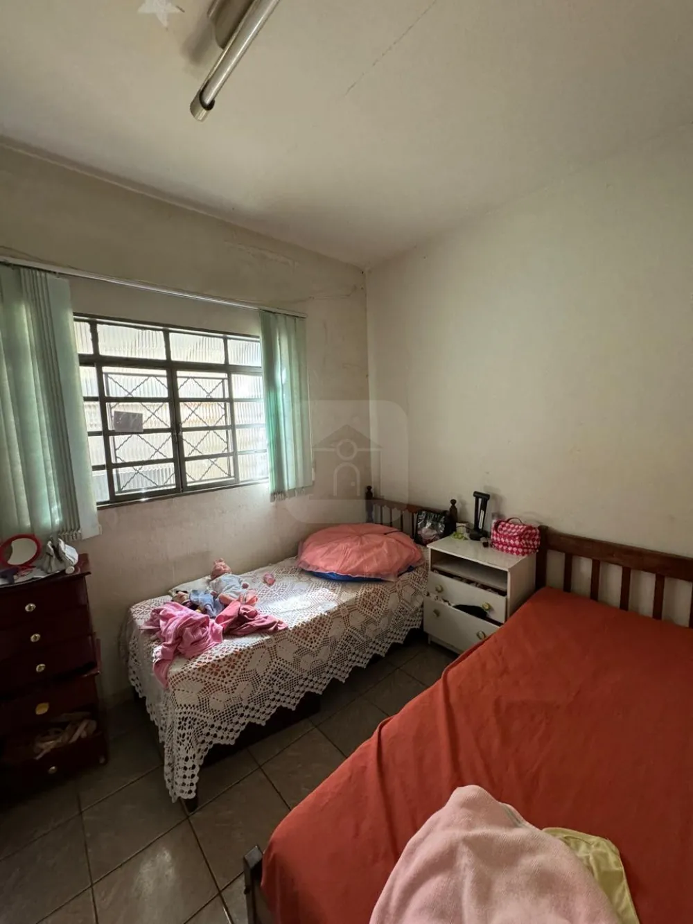 Comprar Casa / Padr&atilde;o em Araguari R$ 300.000,00 - Foto 5