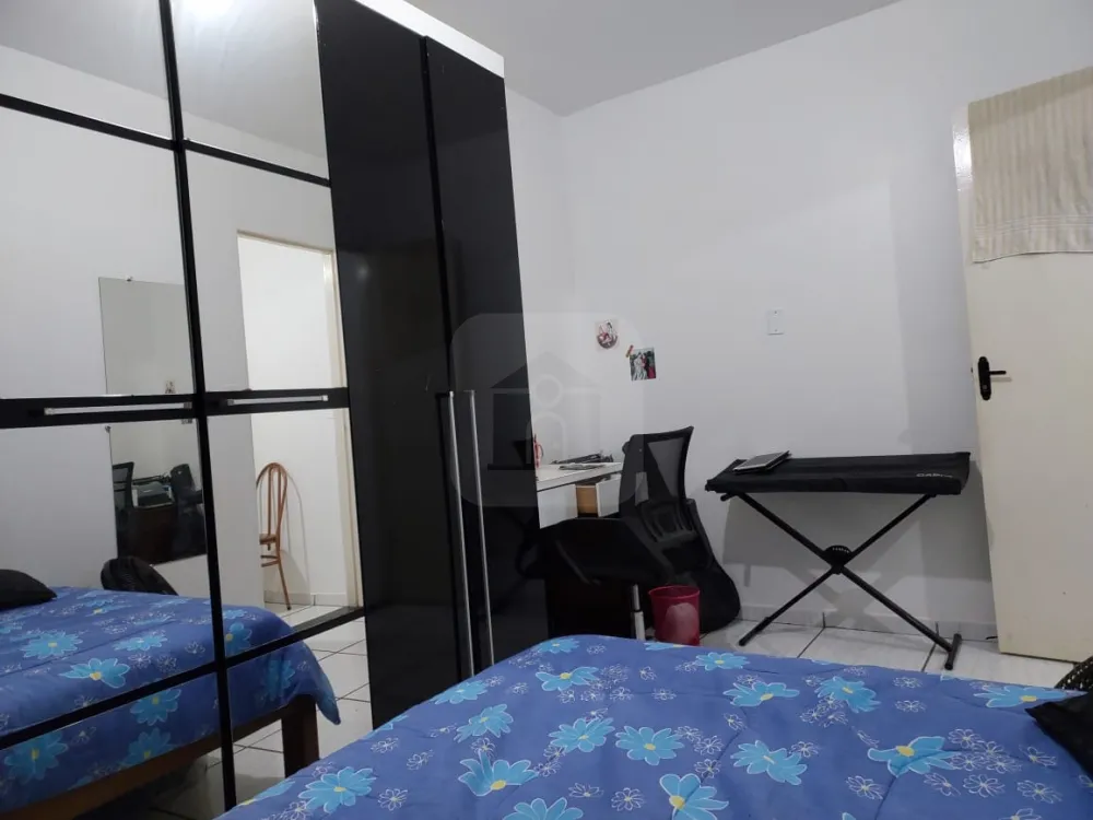 Comprar Casa / Padr&atilde;o em Uberl&acirc;ndia R$ 450.000,00 - Foto 4
