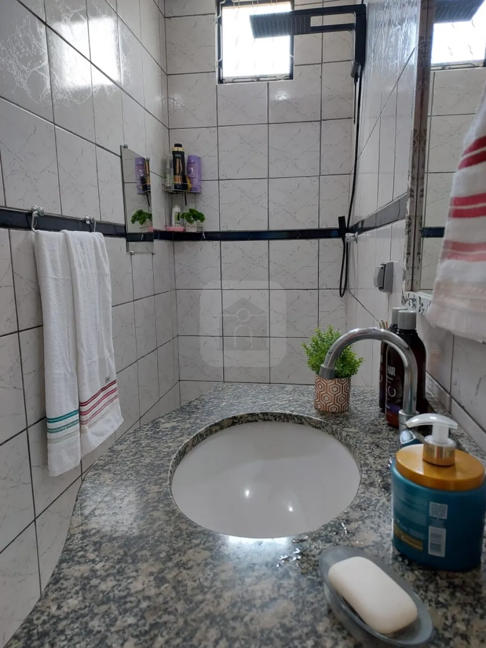 Comprar Casa / Padr&atilde;o em Uberl&acirc;ndia R$ 450.000,00 - Foto 7