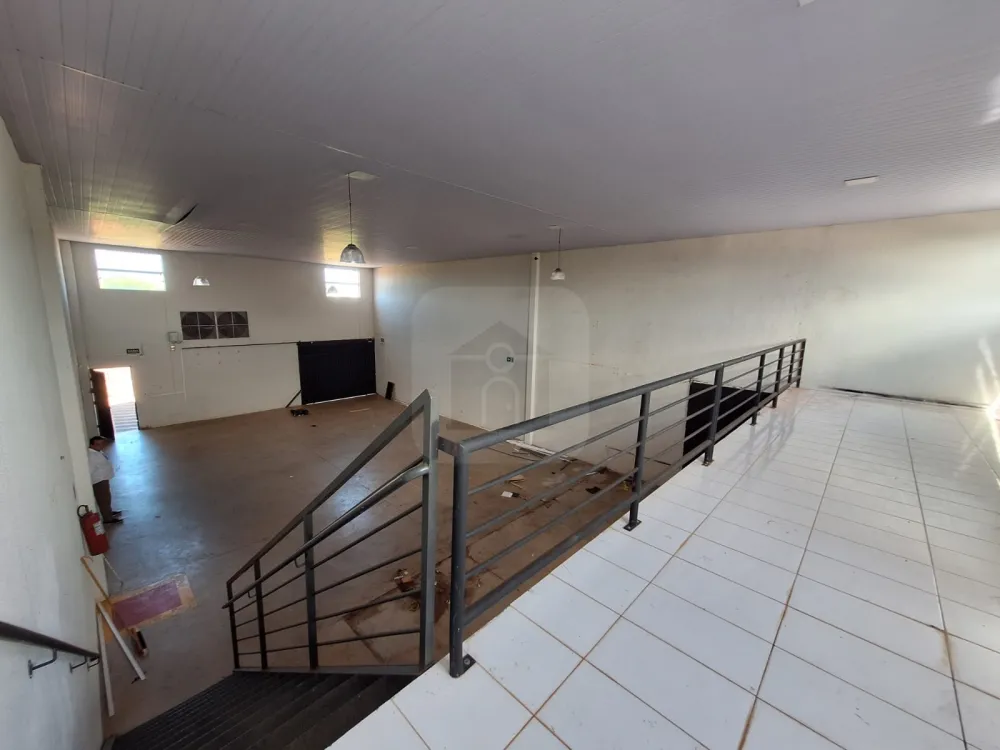 Alugar Comercial / Galp&atilde;o em Uberl&acirc;ndia R$ 4.300,00 - Foto 7