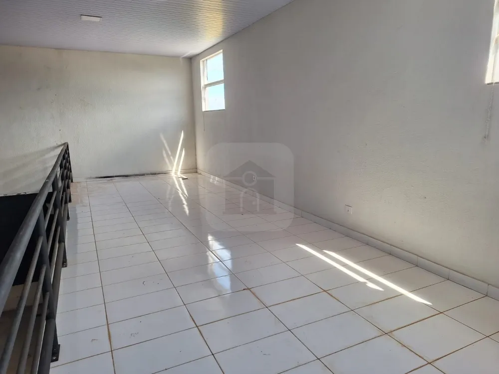 Alugar Comercial / Galp&atilde;o em Uberl&acirc;ndia R$ 4.300,00 - Foto 8