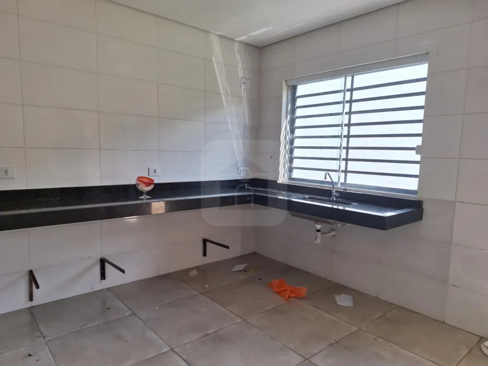 Alugar Comercial / Galp&atilde;o em Uberl&acirc;ndia R$ 4.300,00 - Foto 12