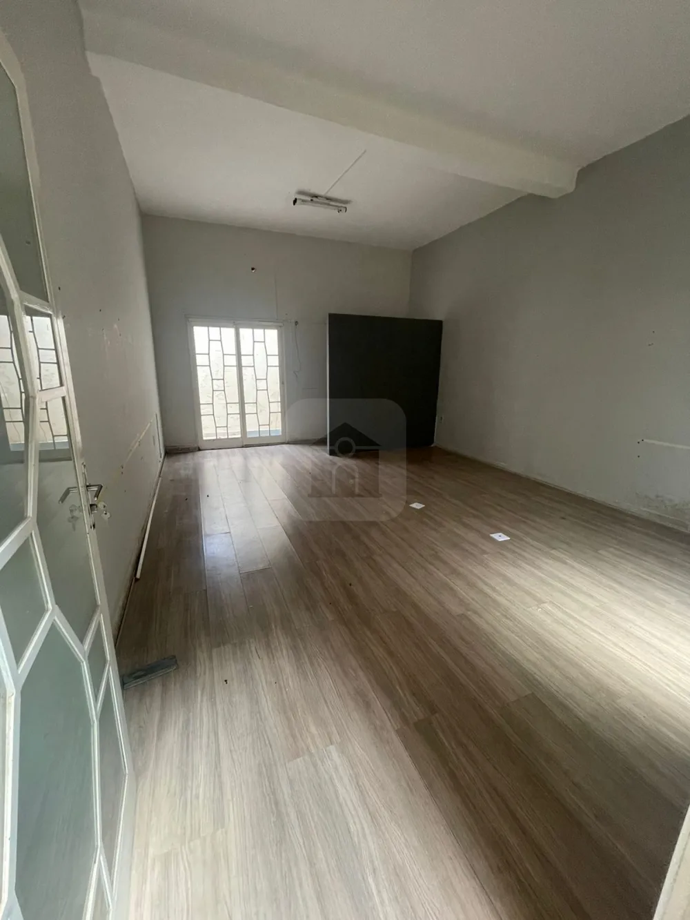 Alugar Comercial / Sala Comercial Condom&iacute;nio em Araguari R$ 1.000,00 - Foto 2