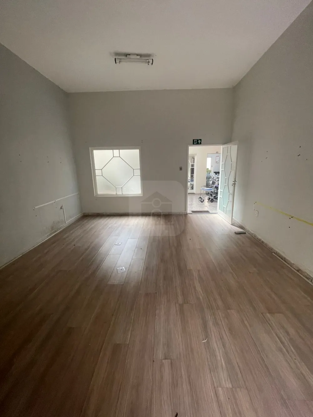 Alugar Comercial / Sala Comercial Condom&iacute;nio em Araguari R$ 1.000,00 - Foto 5