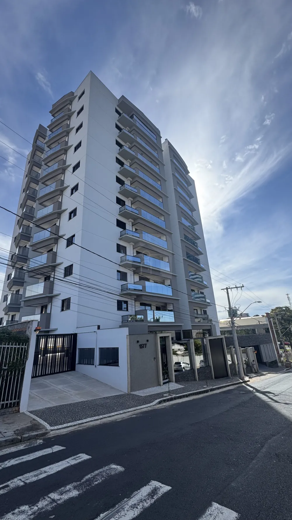 Comprar Apartamento / Padr&atilde;o em Uberl&acirc;ndia - Foto 1