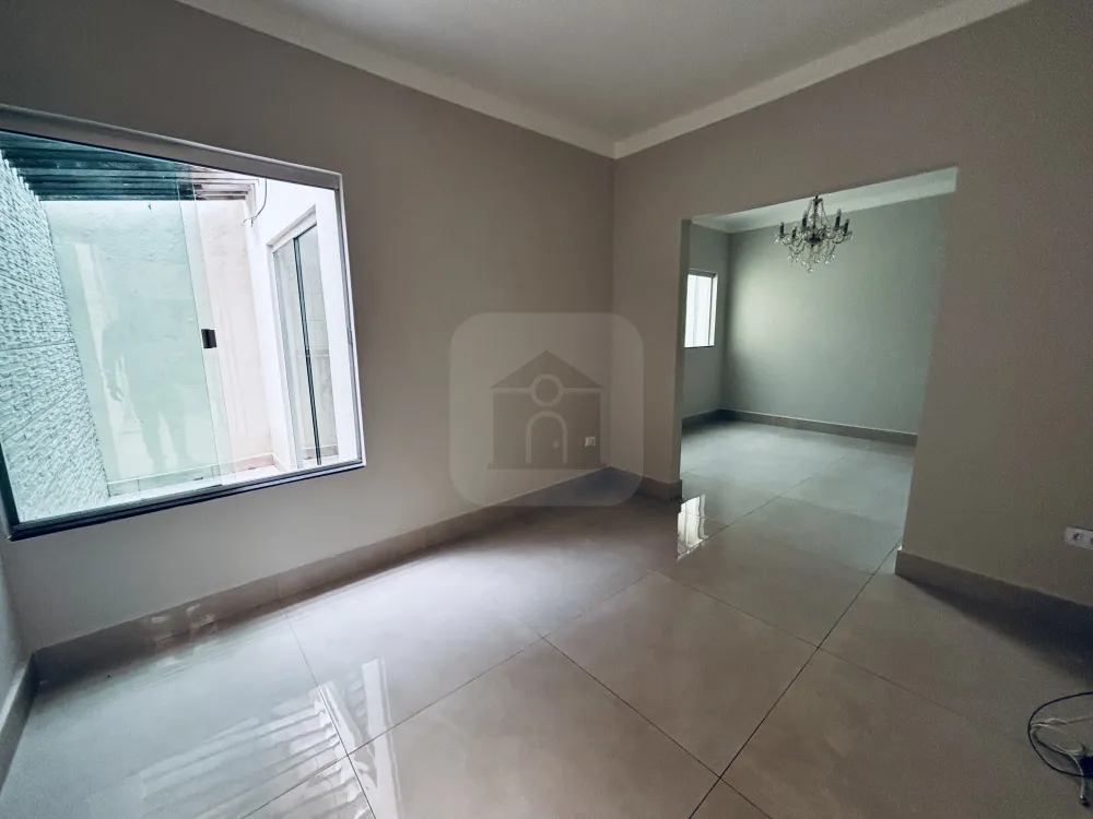 Alugar Casa / Padr&atilde;o em Uberl&acirc;ndia R$ 3.300,00 - Foto 5