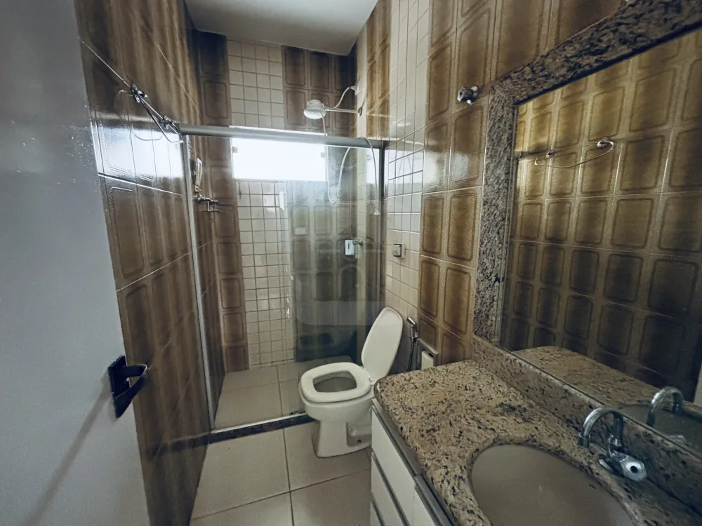 Alugar Casa / Padr&atilde;o em Uberl&acirc;ndia R$ 3.300,00 - Foto 10