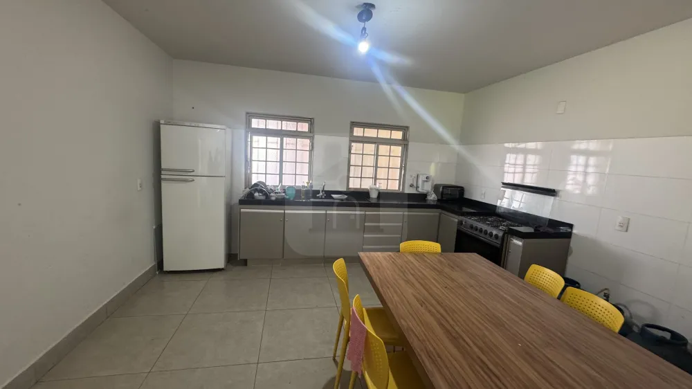Alugar Casa / Ch&aacute;cara em Uberl&acirc;ndia R$ 5.500,00 - Foto 5