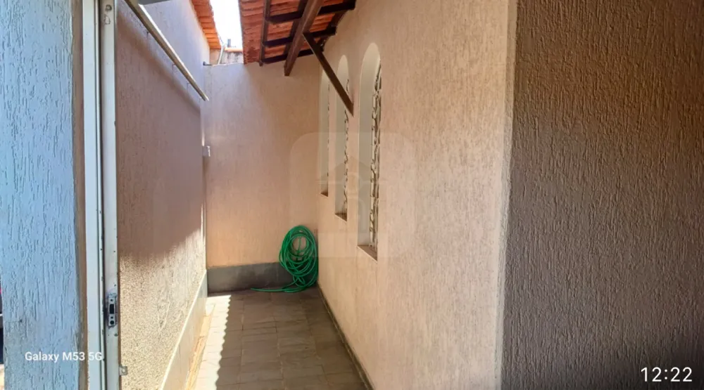 Comprar Casa / Padr&atilde;o em Uberl&acirc;ndia R$ 650.000,00 - Foto 16