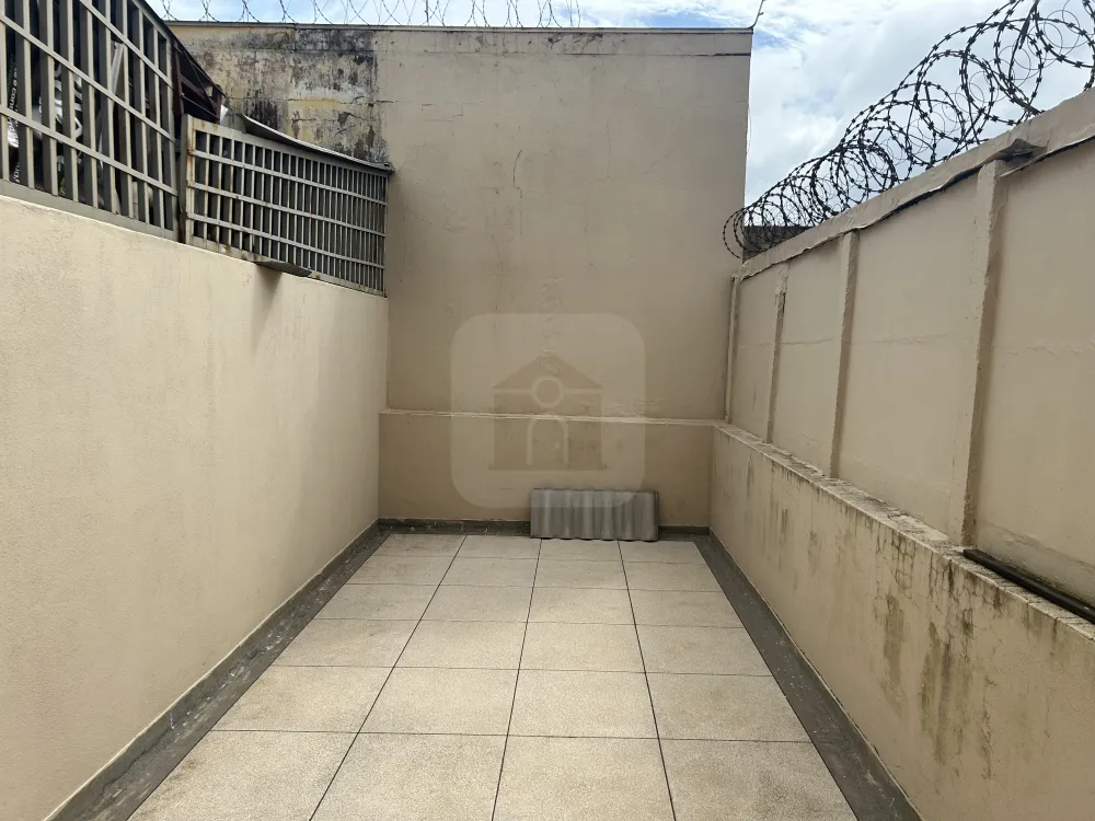 Alugar Comercial / Loja em Uberl&acirc;ndia R$ 900,00 - Foto 5