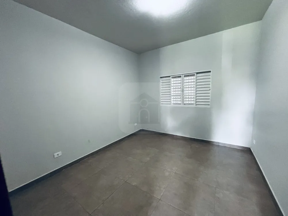 Alugar Casa / Padr&atilde;o em Uberl&acirc;ndia R$ 3.800,00 - Foto 4