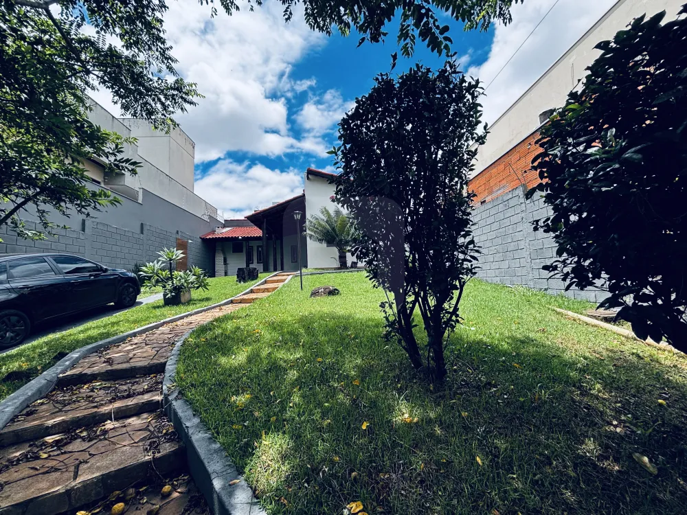 Alugar Casa / Padr&atilde;o em Uberl&acirc;ndia R$ 3.800,00 - Foto 12