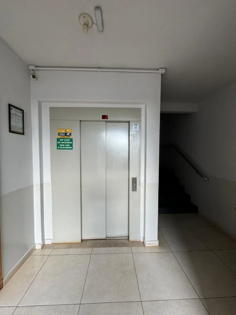 Alugar Apartamento / Padr&atilde;o em Araguari R$ 2.500,00 - Foto 2