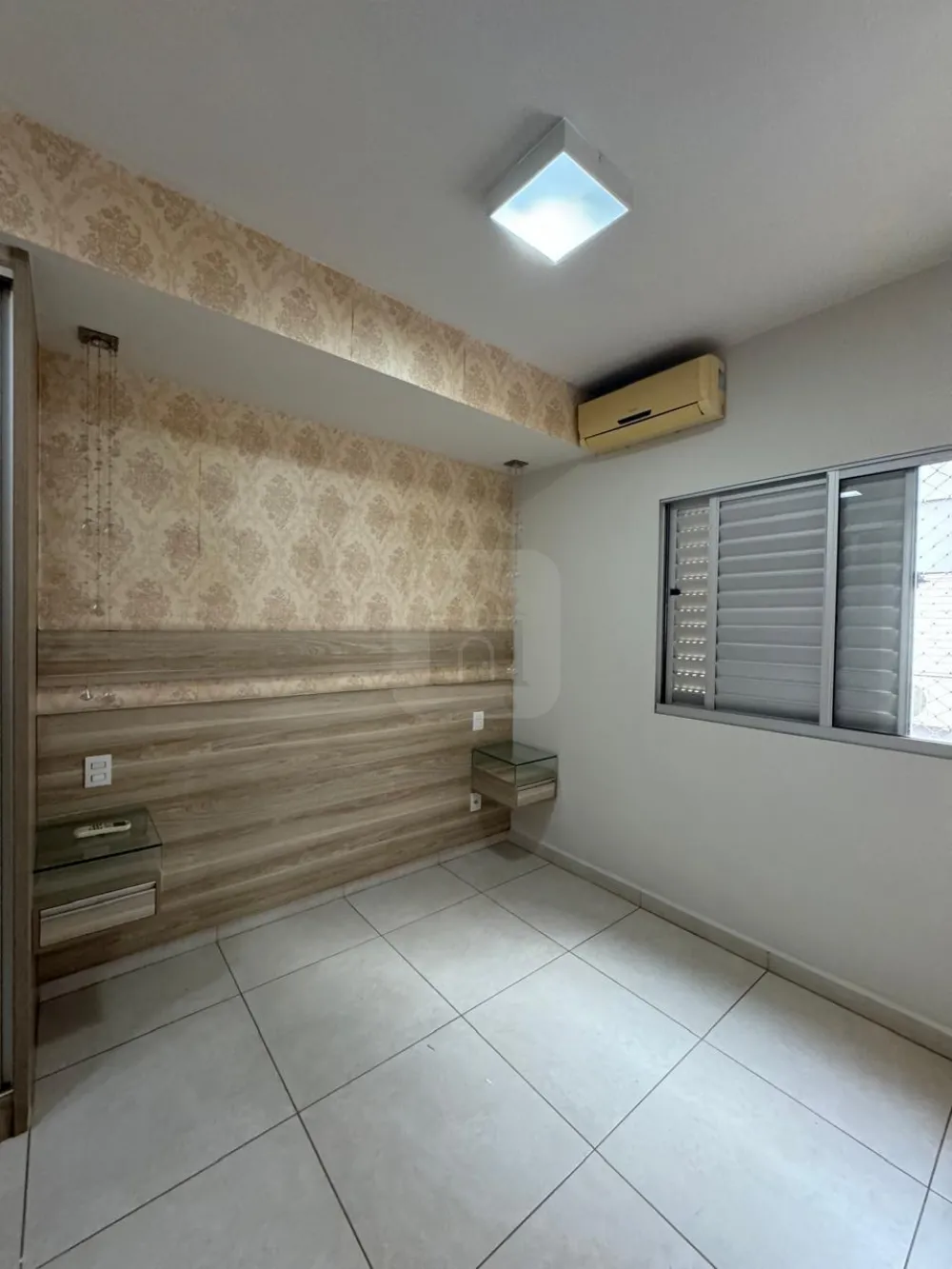 Alugar Apartamento / Padr&atilde;o em Araguari R$ 2.500,00 - Foto 15