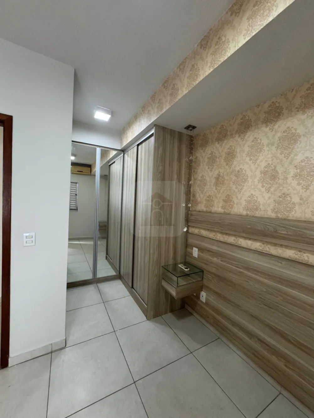 Alugar Apartamento / Padr&atilde;o em Araguari R$ 2.500,00 - Foto 16