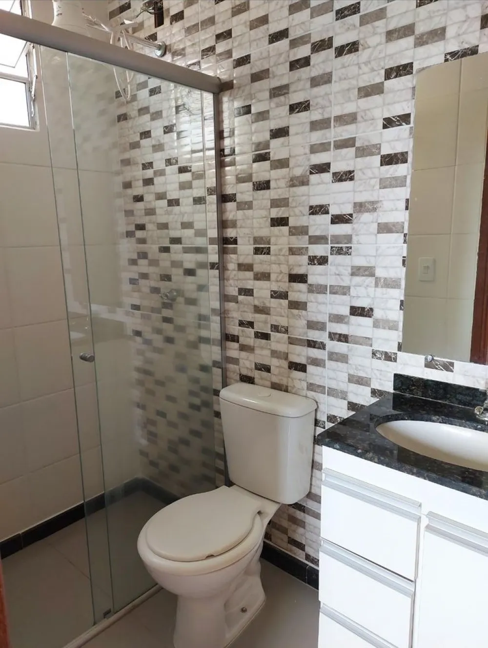 Comprar Apartamento / Padr&atilde;o em Araguari R$ 320.000,00 - Foto 5