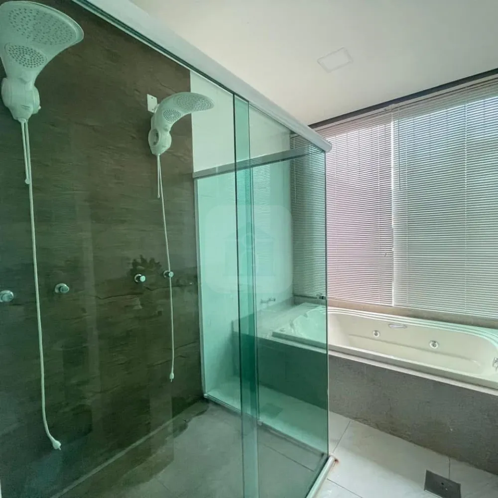 Comprar Casa / Padr&atilde;o em Uberl&acirc;ndia R$ 550.000,00 - Foto 4