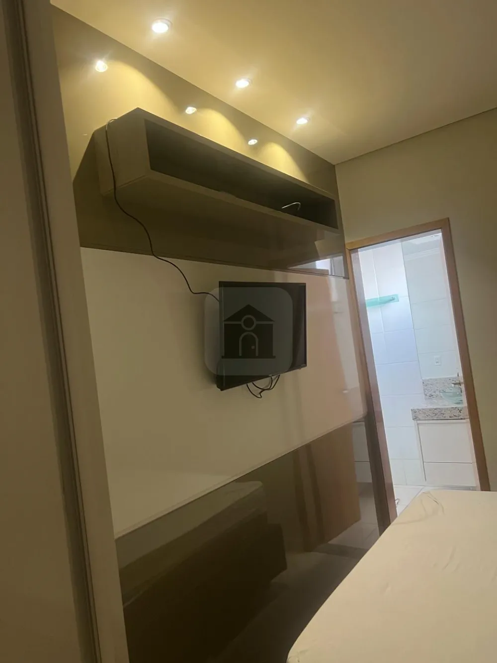 Alugar Apartamento / Padr&atilde;o em Uberl&acirc;ndia R$ 2.600,00 - Foto 4