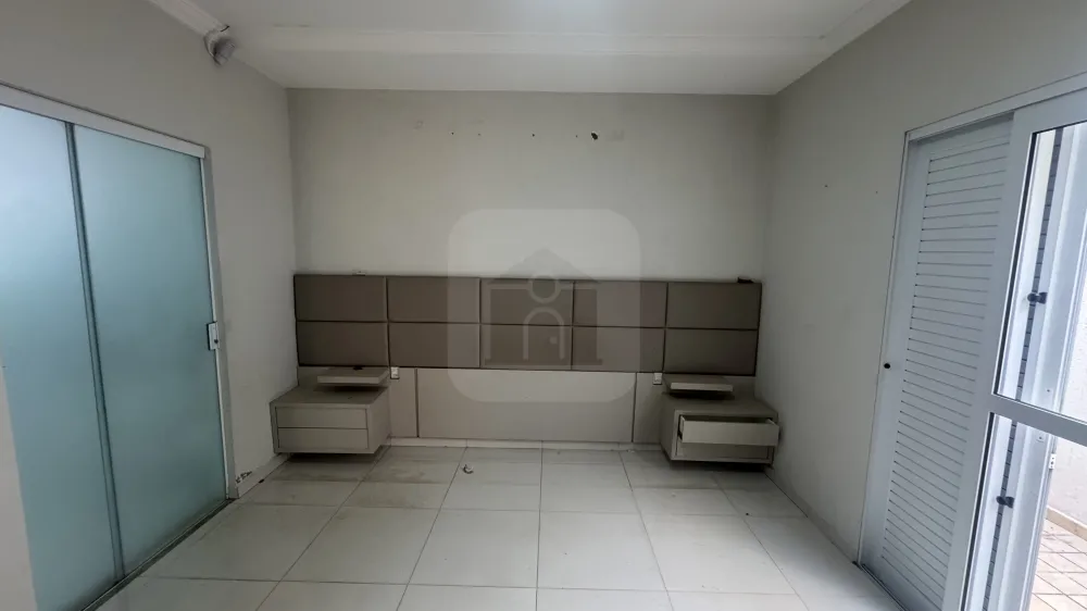 Alugar Casa / Padr&atilde;o em Uberl&acirc;ndia R$ 3.700,00 - Foto 4