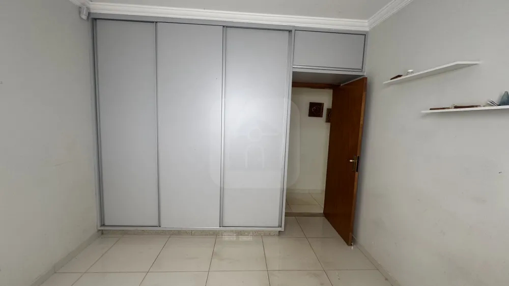 Alugar Casa / Padr&atilde;o em Uberl&acirc;ndia R$ 3.700,00 - Foto 7