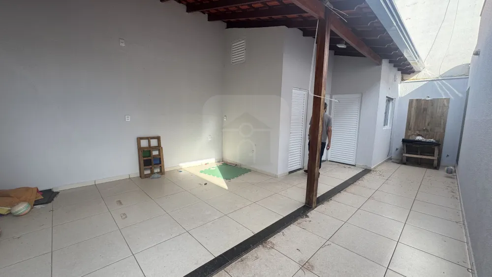 Alugar Casa / Padr&atilde;o em Uberl&acirc;ndia R$ 3.700,00 - Foto 11