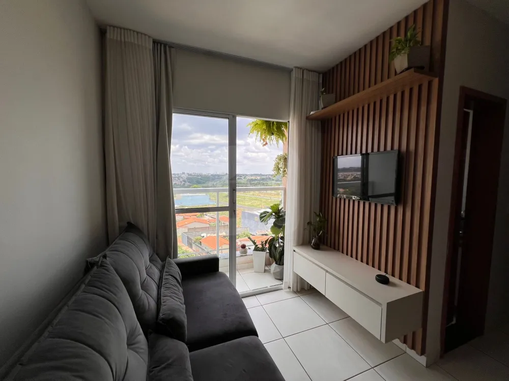 Comprar Apartamento / Padr&atilde;o em Uberl&acirc;ndia R$ 235.000,00 - Foto 2