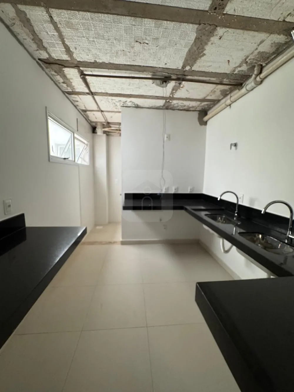 Comprar Apartamento / Padr&atilde;o em Araguari R$ 1.600.000,00 - Foto 17