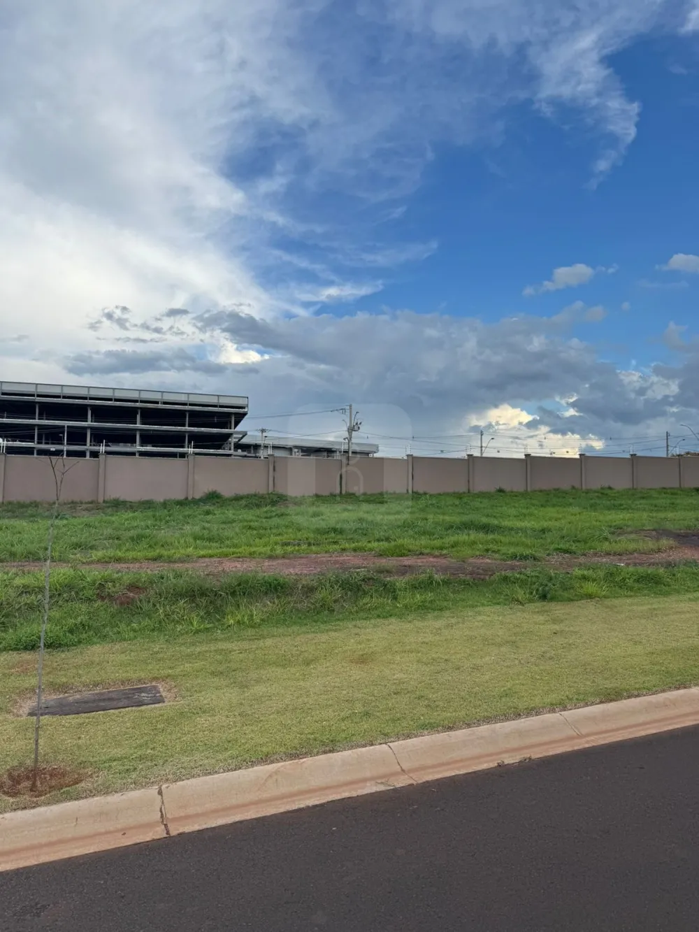 Comprar Terreno / Condom&iacute;nio em Uberl&acirc;ndia R$ 748.000,00 - Foto 4