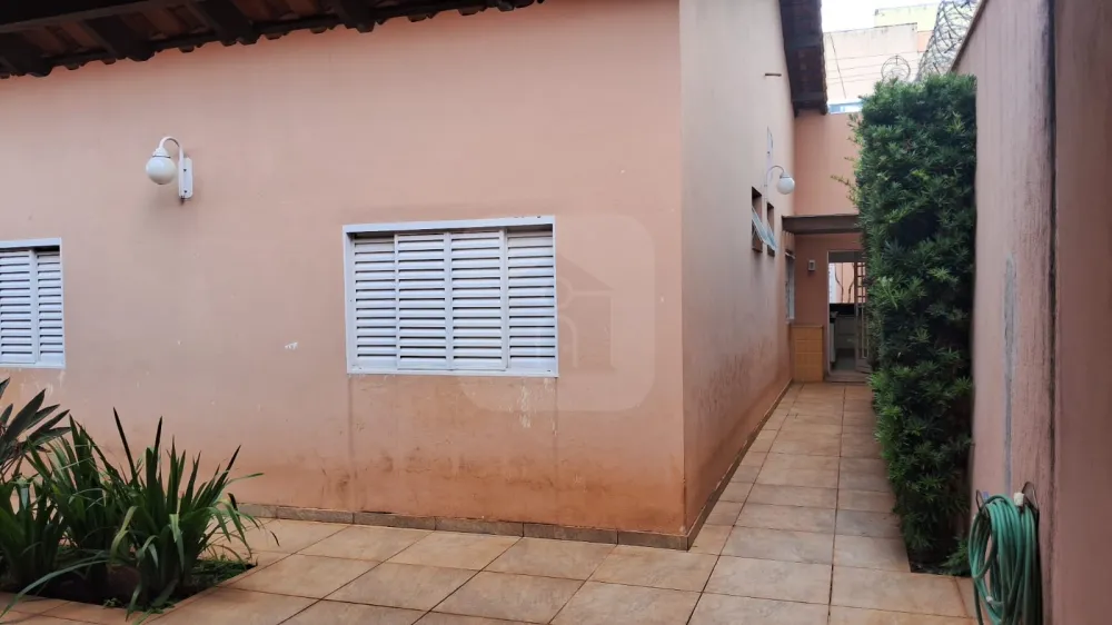 Comprar Casa / Padr&atilde;o em Uberl&acirc;ndia R$ 980.000,00 - Foto 31