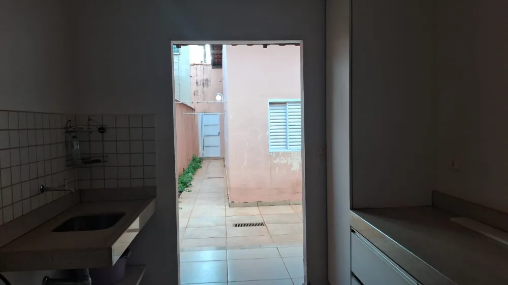 Comprar Casa / Padr&atilde;o em Uberl&acirc;ndia R$ 980.000,00 - Foto 34