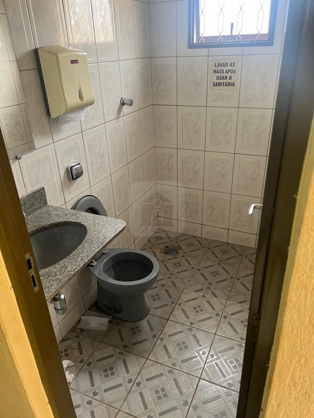 Alugar Comercial / Ponto Comercial em Uberl&acirc;ndia R$ 4.500,00 - Foto 15