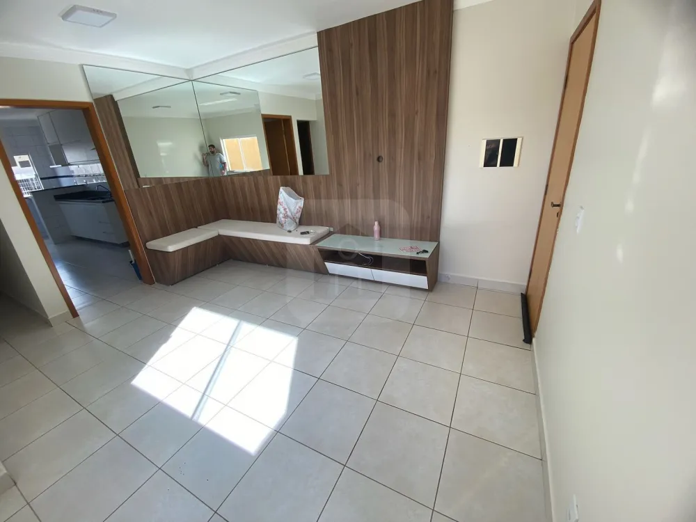 Comprar Apartamento / Padr&atilde;o em Uberl&acirc;ndia R$ 240.000,00 - Foto 2