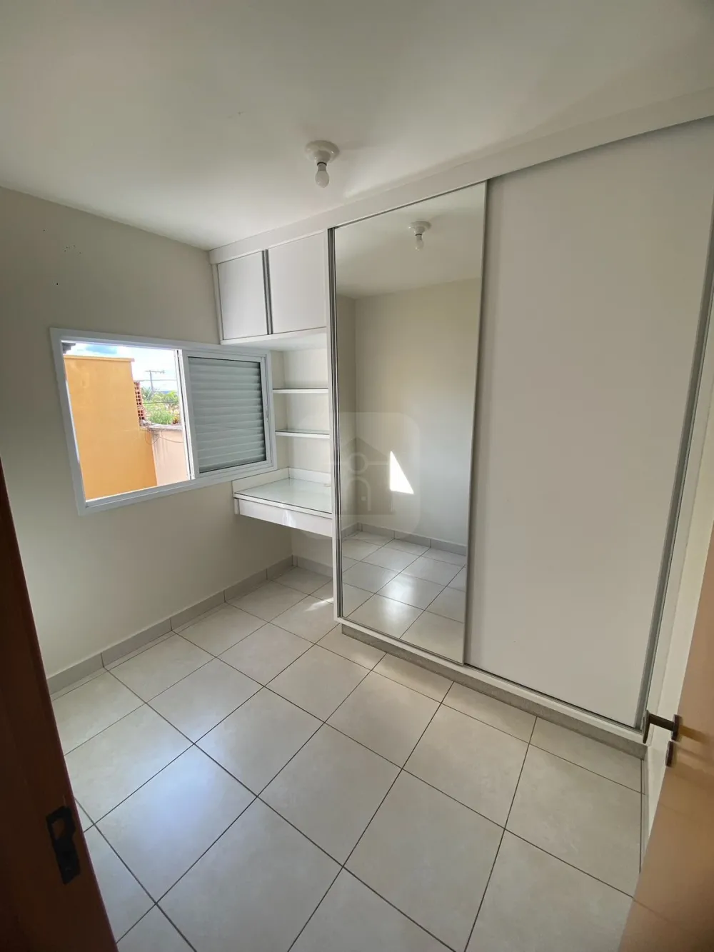 Comprar Apartamento / Padr&atilde;o em Uberl&acirc;ndia R$ 240.000,00 - Foto 3